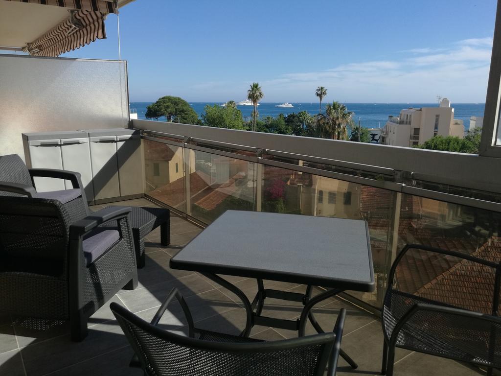 Sea Side Oceanides Apartment Juan-les-Pins Bagian luar foto